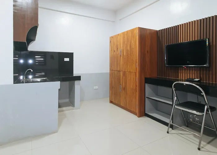 Reddoorz At Walk Apartelle Antipolo 4*