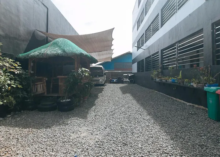 Reddoorz At Walk Apartelle Antipolo