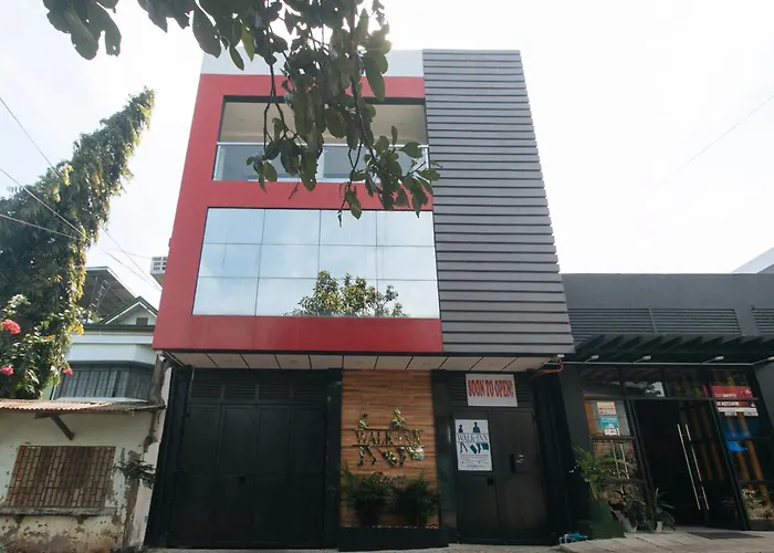 Reddoorz At Walk Apartelle Antipolo 马尼拉